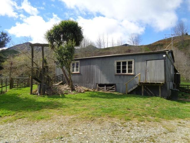 Rustic Woolshed Apartment Owen River ภายนอก รูปภาพ